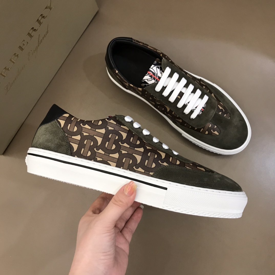 Burberry Perforated Check Sneaker 52 - vstockx