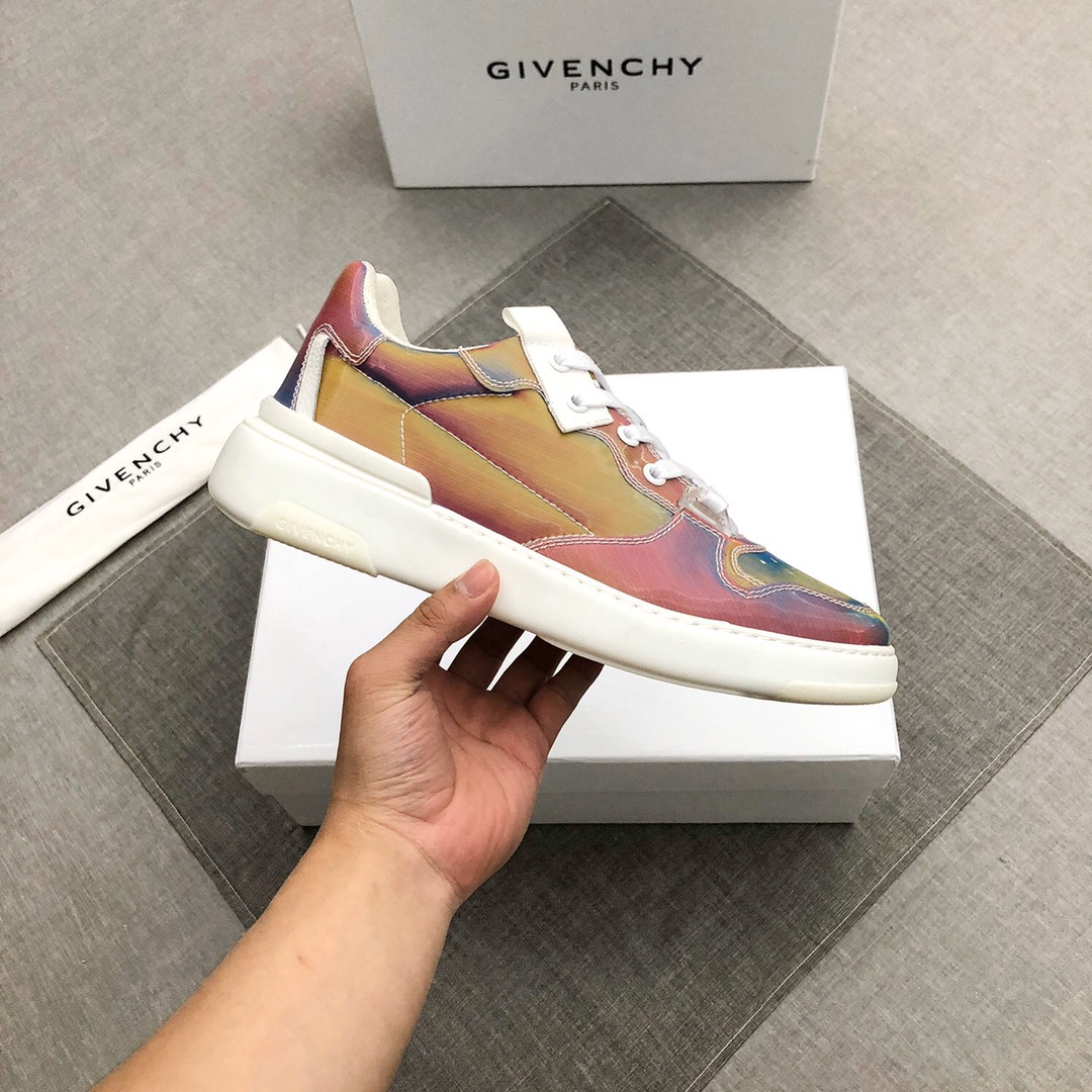 Givenchy Wing Sneakers 1 - vstockx
