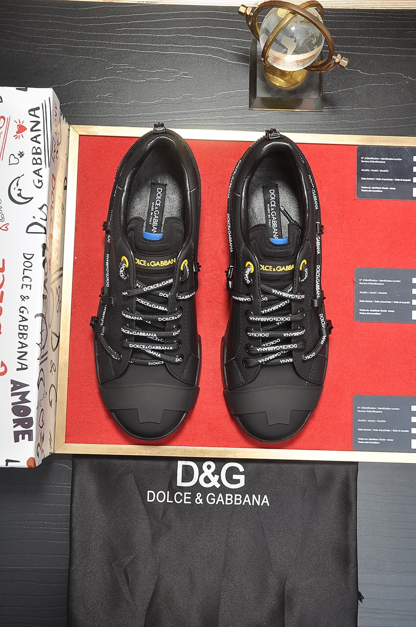 Dolce & Gabbana Low Tops Sneakers 61 - vstockx