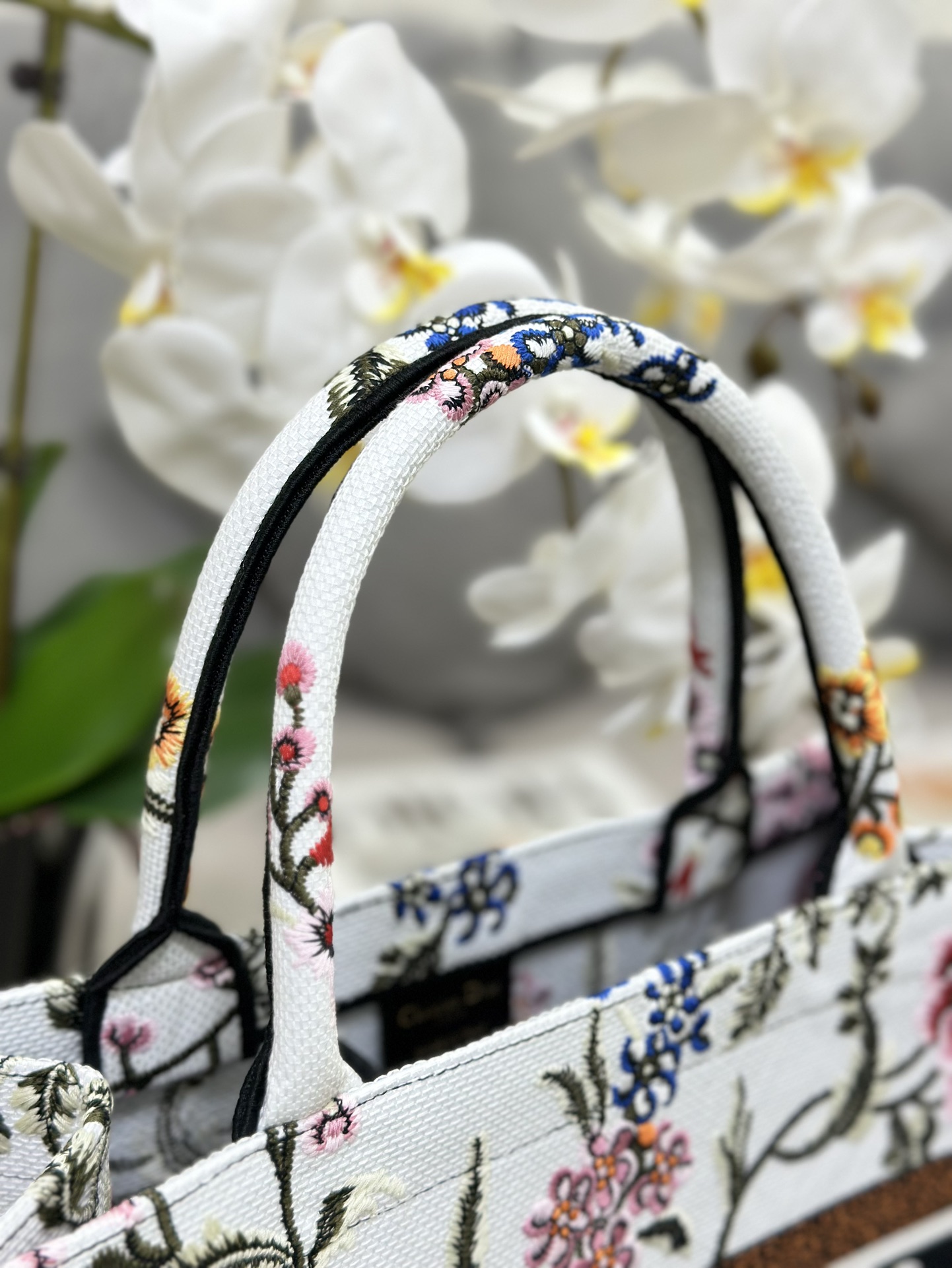 Handbag Dior M1286 size 36 x 27.5 x 16.5 cm - vstockx