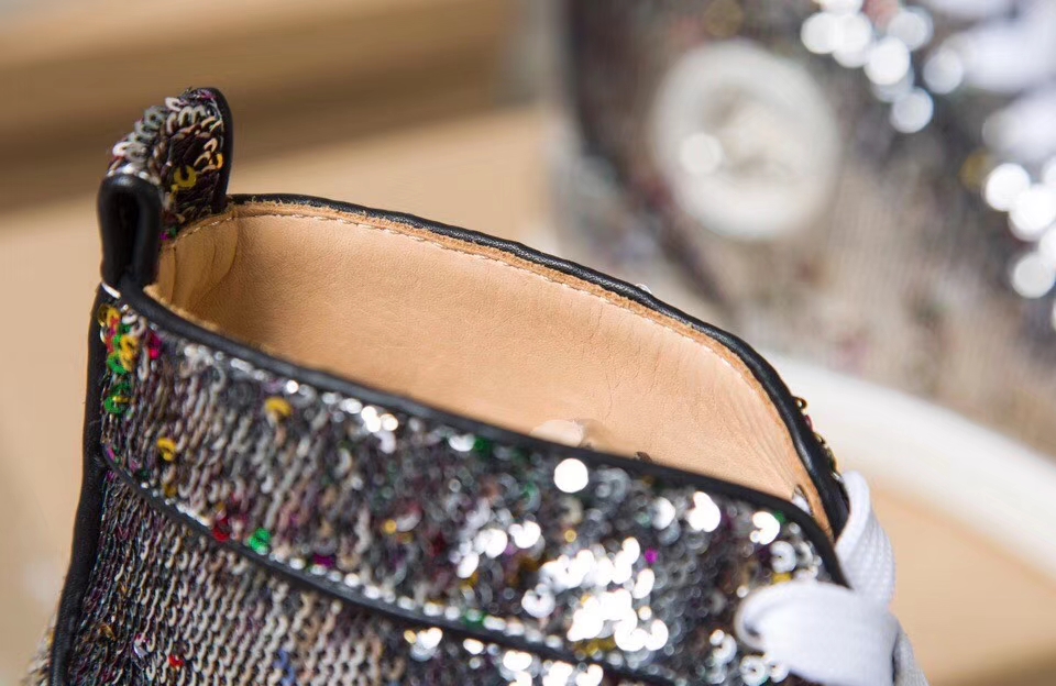 Christian Louboutin Louis Junior Spikes Orlato Flat Sneakers 17 - vstockx