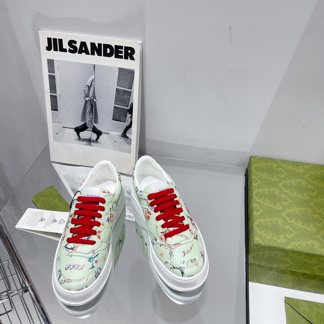 Gucci Women's GG sneaker 2 - vstockx