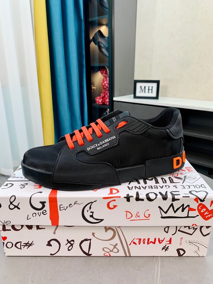 Dolce & Gabbana Low Tops Sneakers 89 - vstockx
