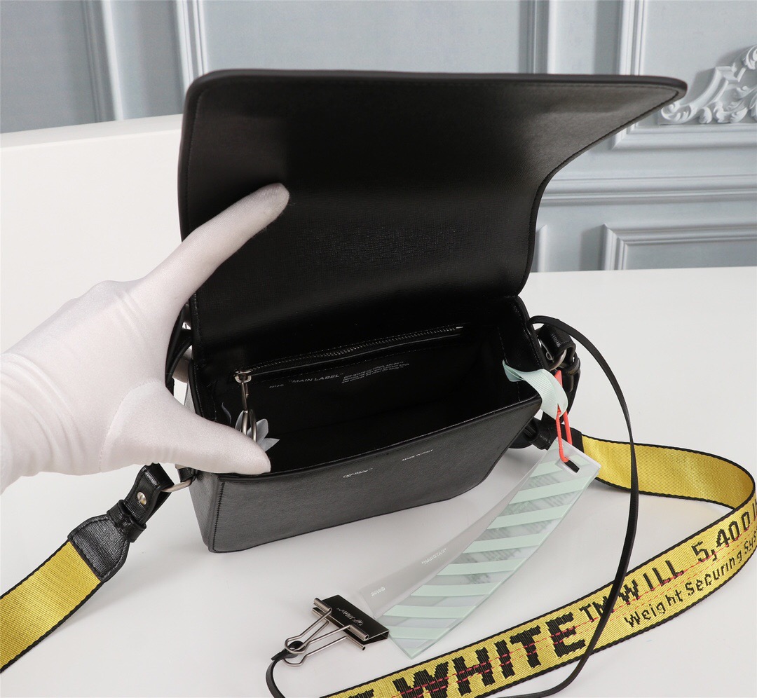 handbags OFF-White 533  4338650  size:18*16*9cm - vstockx