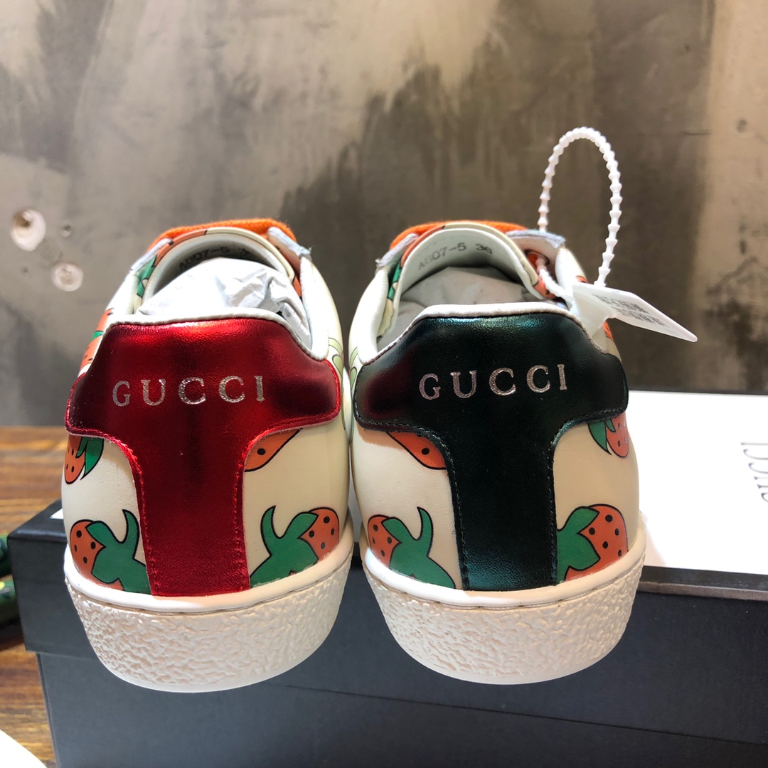 Gucci Ace Strawberry (W) - vstockx