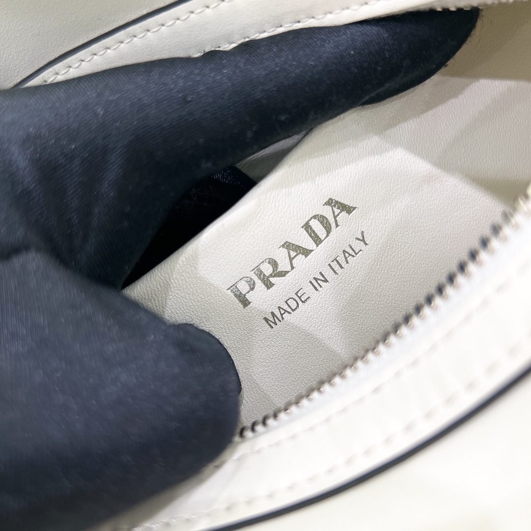 handbags prada 1BA365 31*16*13.5 - vstockx