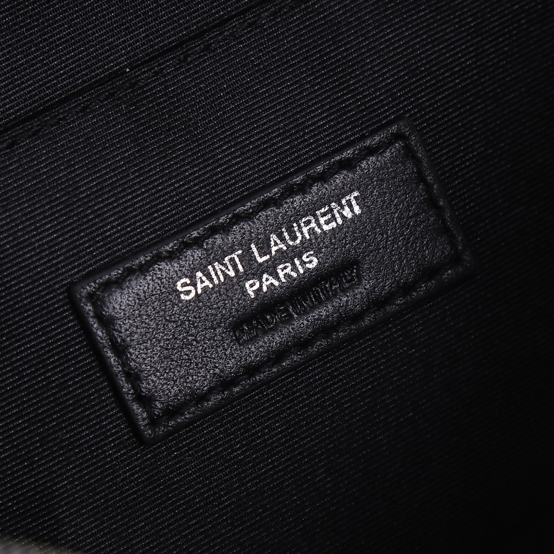 Handbags SAINT LAURENT 569737 size 25  14  3.5 cm - vstockx