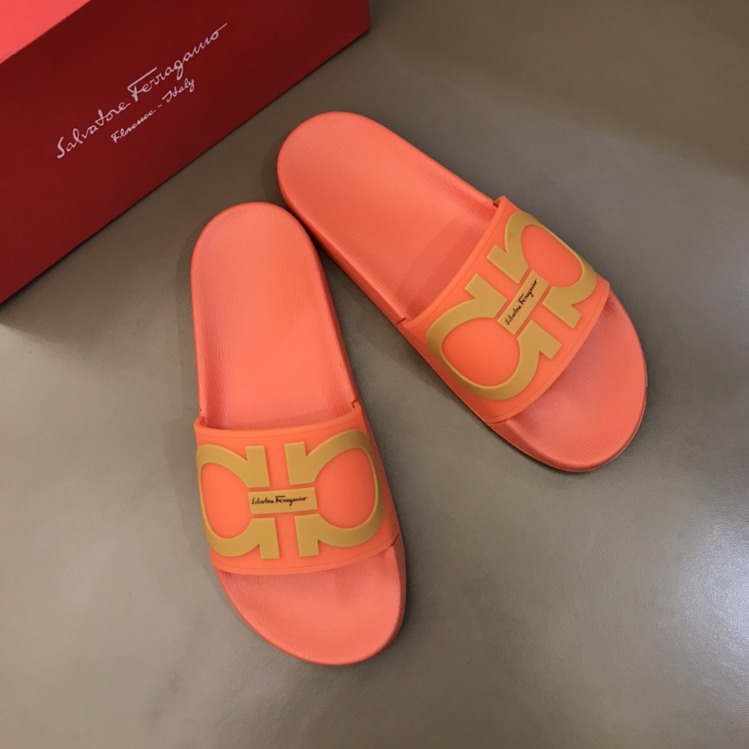 Salvatore Ferragamo Groove Slides 1 - vstockx