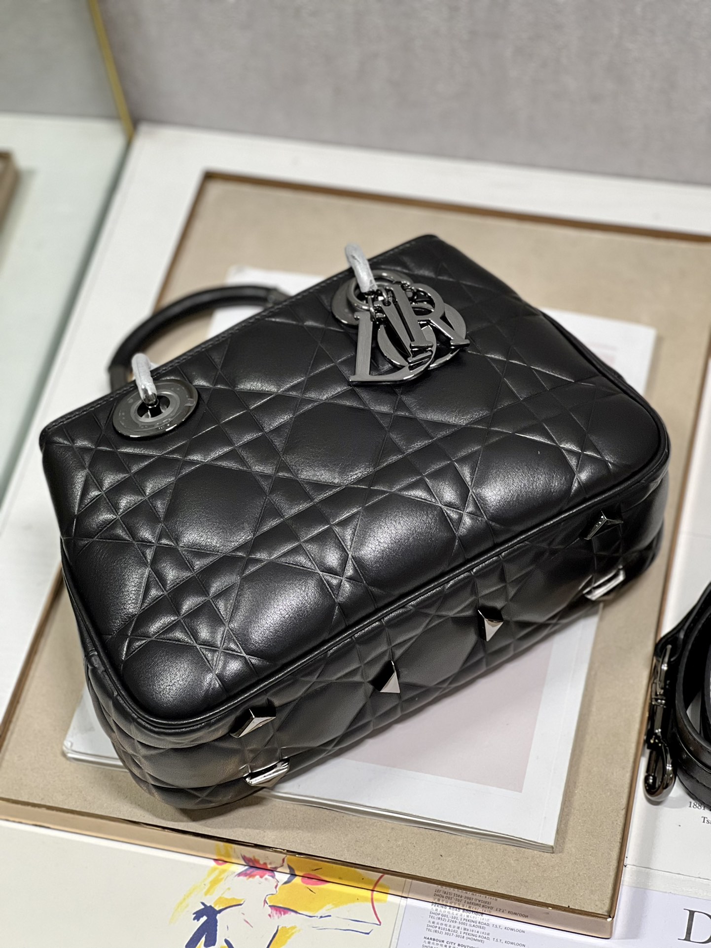 Handbag Dior 1202 size 28  28  9.5 cm - vstockx