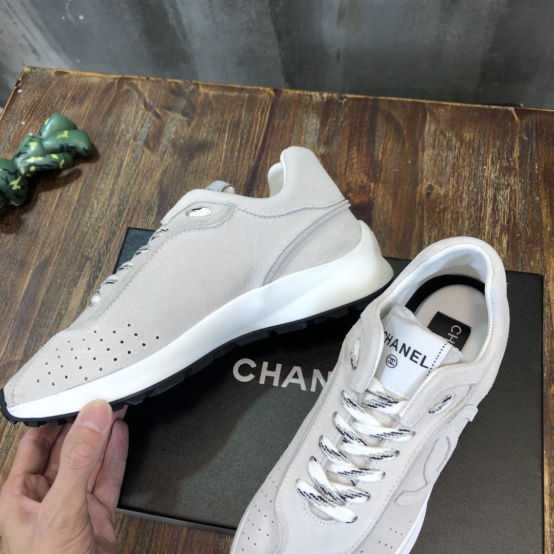 Chanel Fabric & Suede Calfskin Low Top Sneaker 29 - vstockx