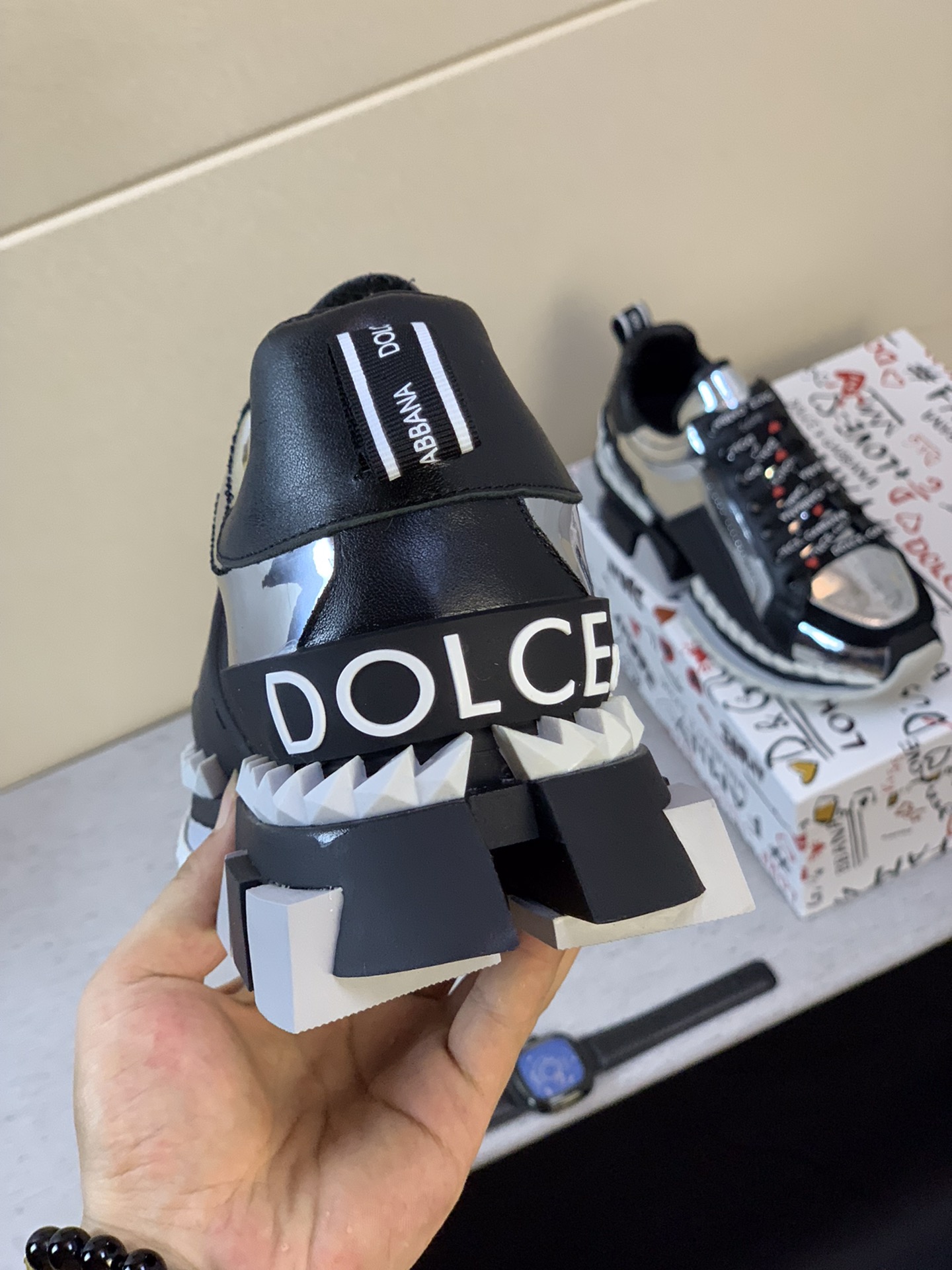 Dolce & Gabbana Low Tops Sneakers 36 - vstockx