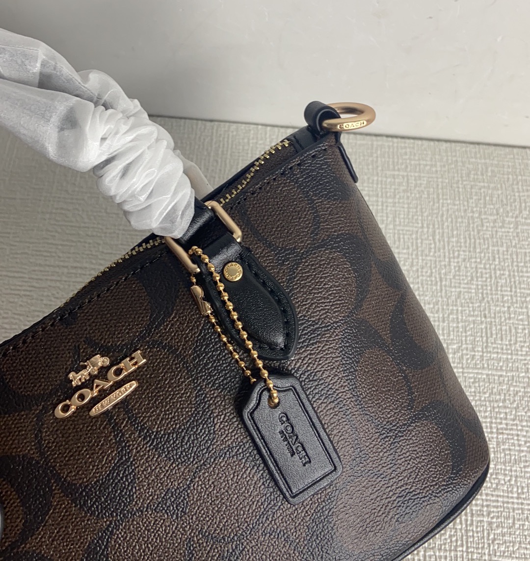 Handbags Coach CH468 size:18*13*3 - vstockx