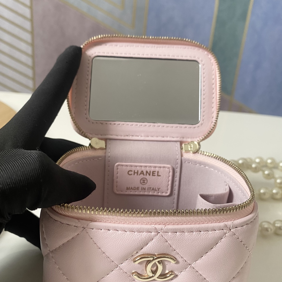 Handbag Chanel 81182 size .** - vstockx