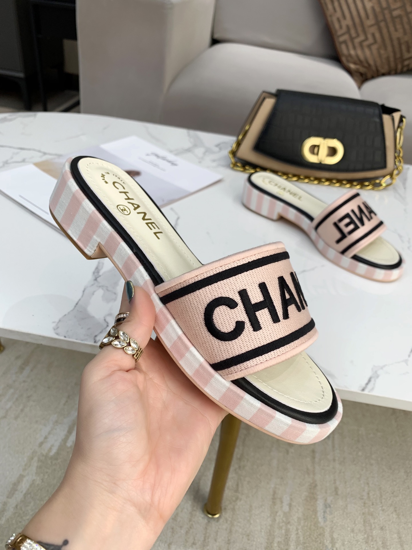Chanel Slides 16 - vstockx