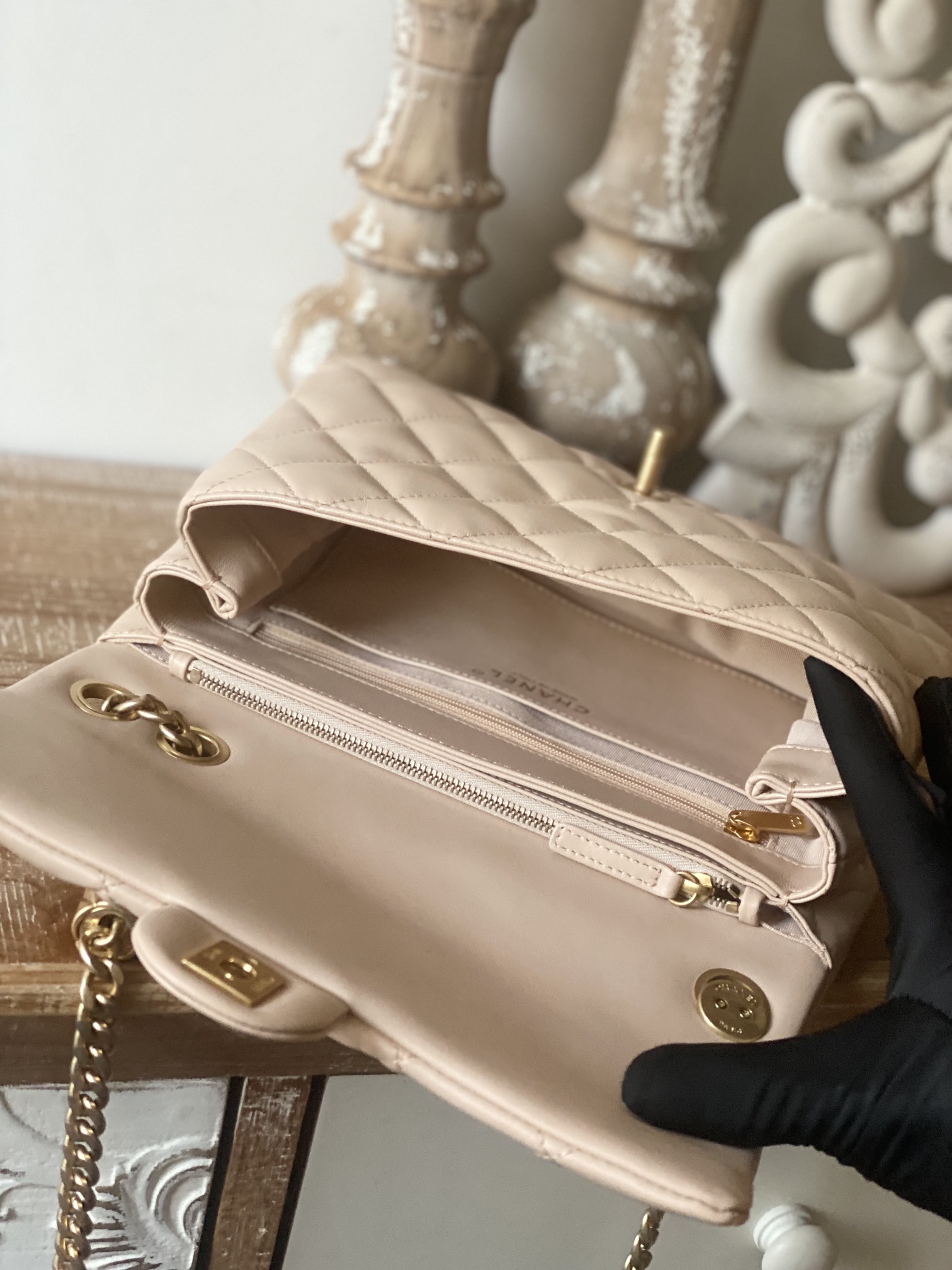 Handbag Chanel AS3609 size 16x25x10 cm - vstockx