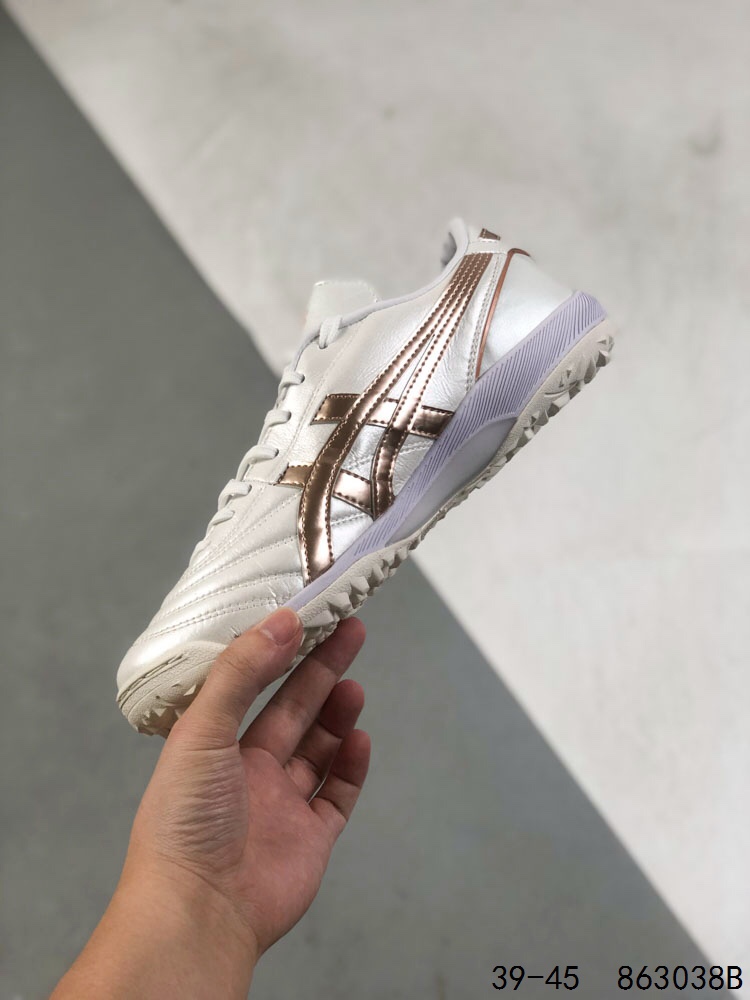 ASICS football shoes 2 - vstockx