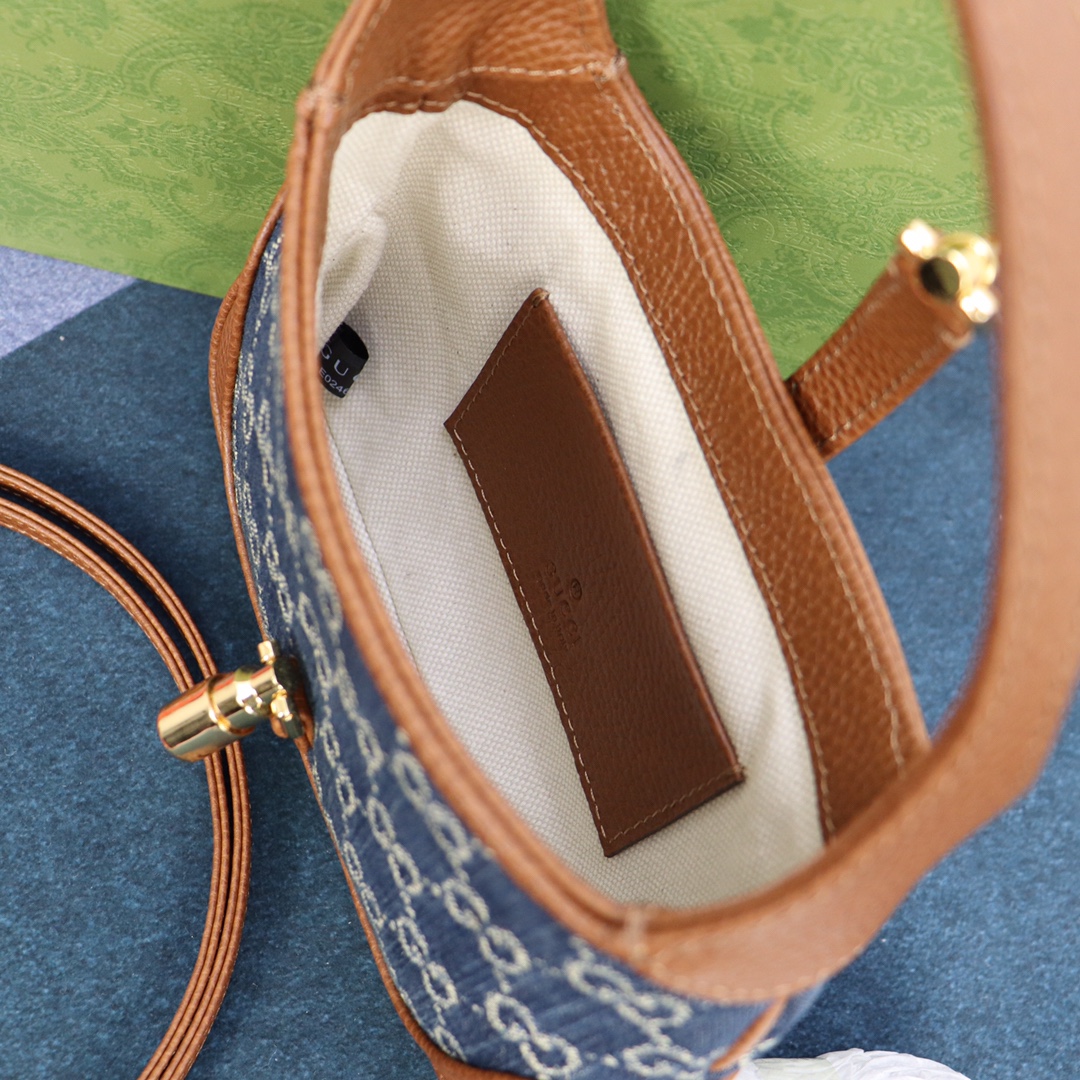 Handbag Gucci 637092 size 19*13*3 cm - vstockx