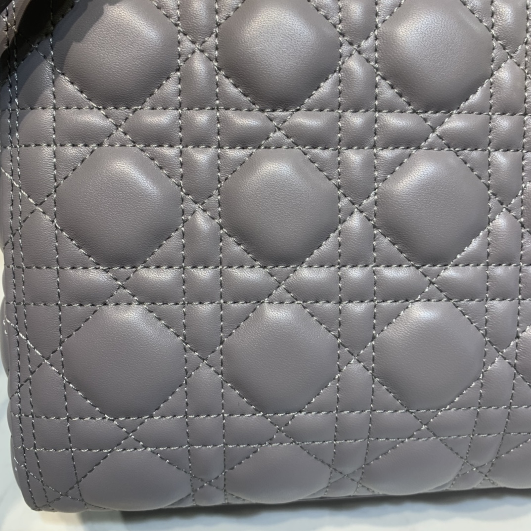 Handbags Dior 6604 size:24*12*20 cm - vstockx