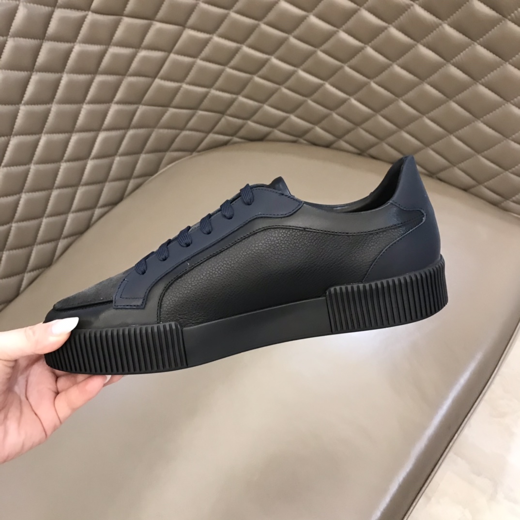Dolce & Gabbana Low Tops Sneakers 16 - vstockx