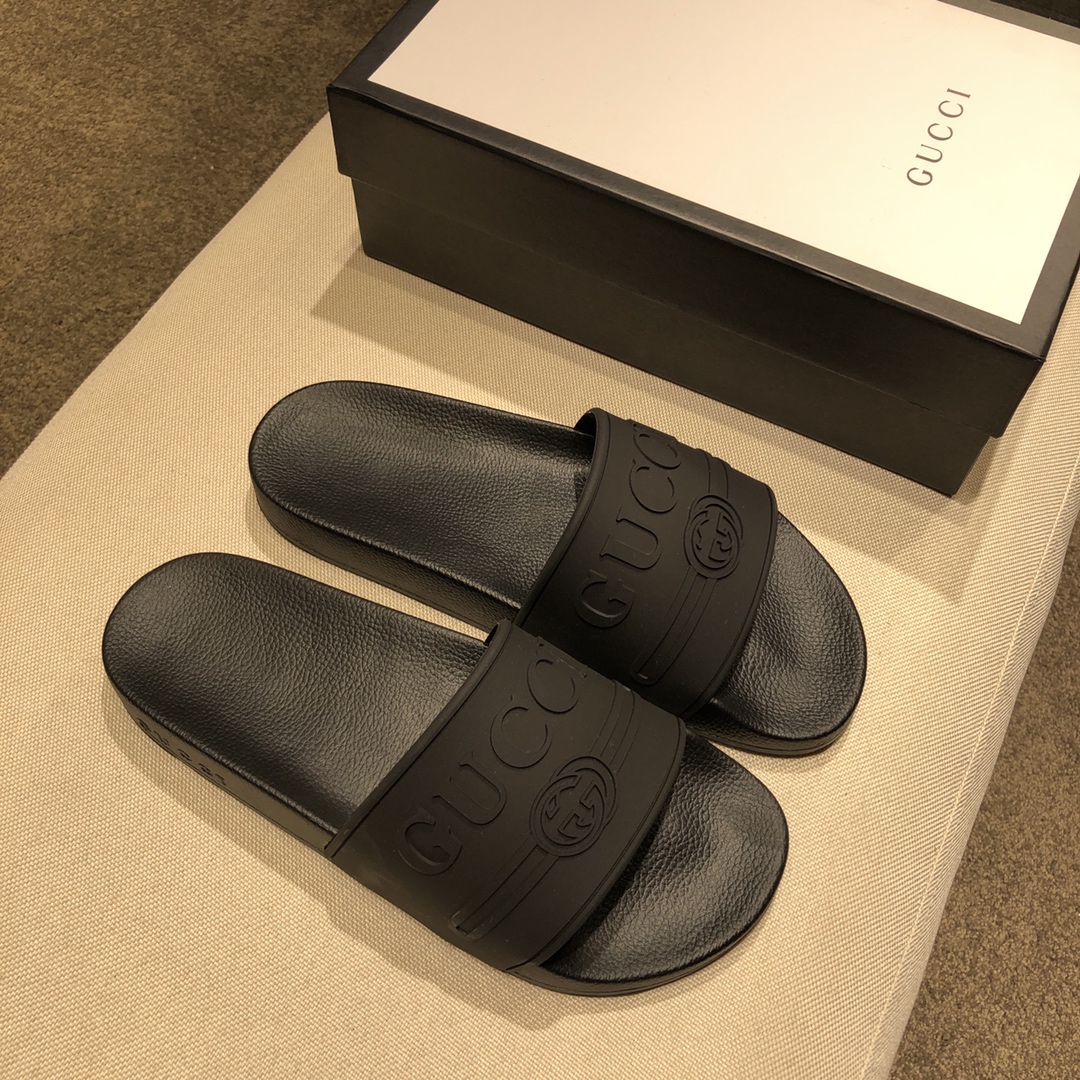 Gucci Slippers 31 - vstockx
