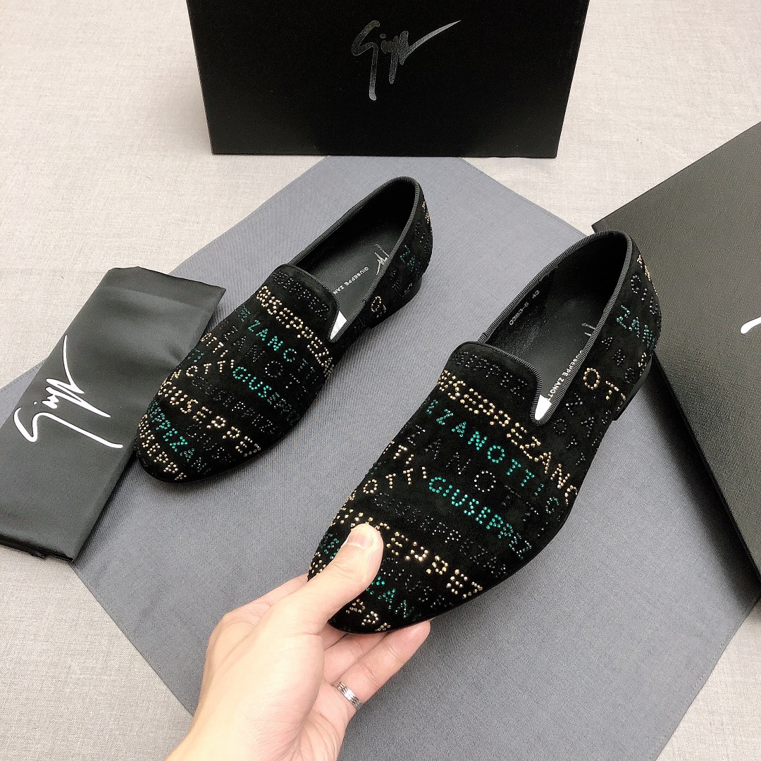Giuseppe Zanotti Slip-on 7 - vstockx