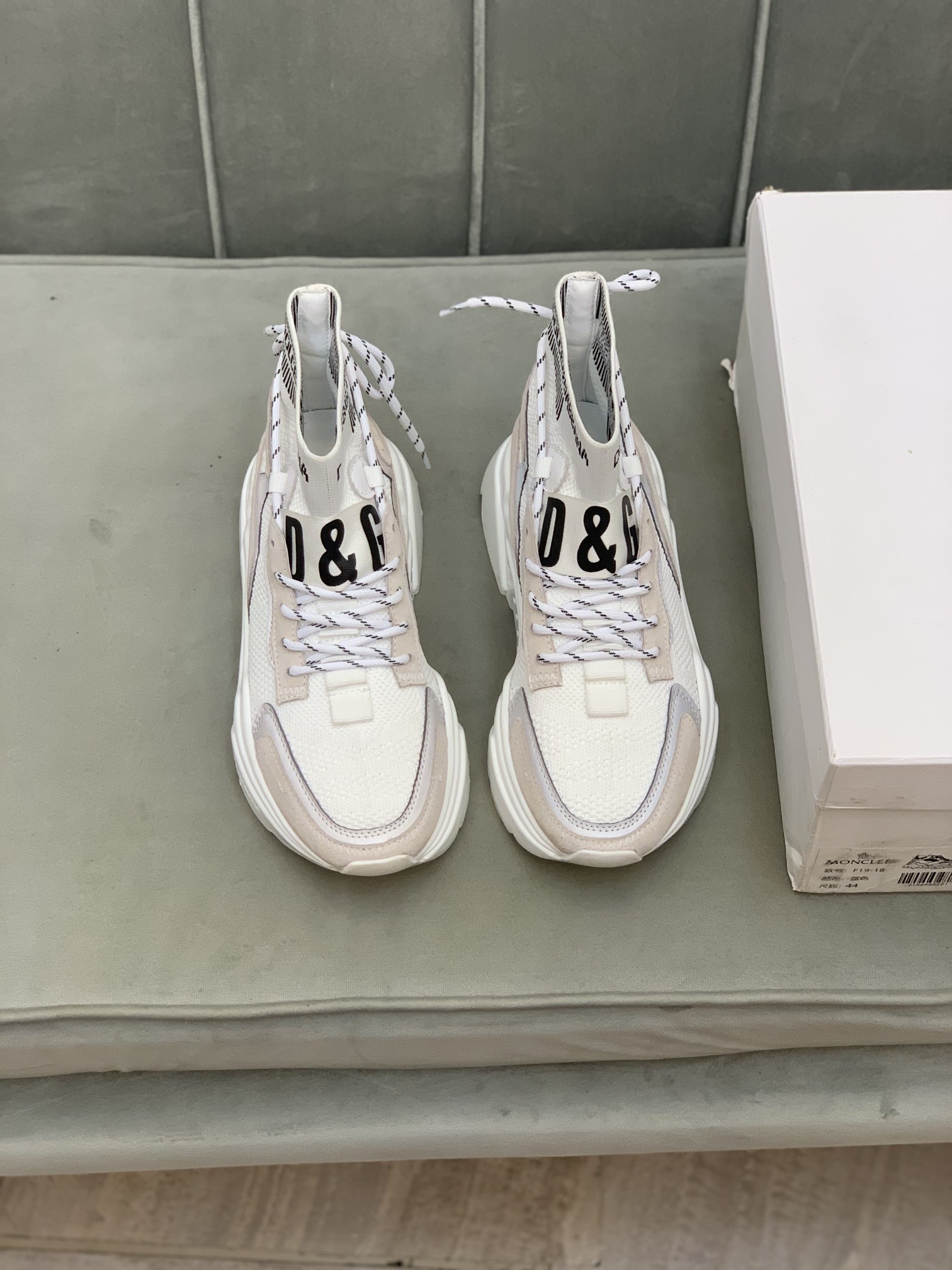 Dolce & Gabbana High-Tops chunky sneakers 3 - vstockx