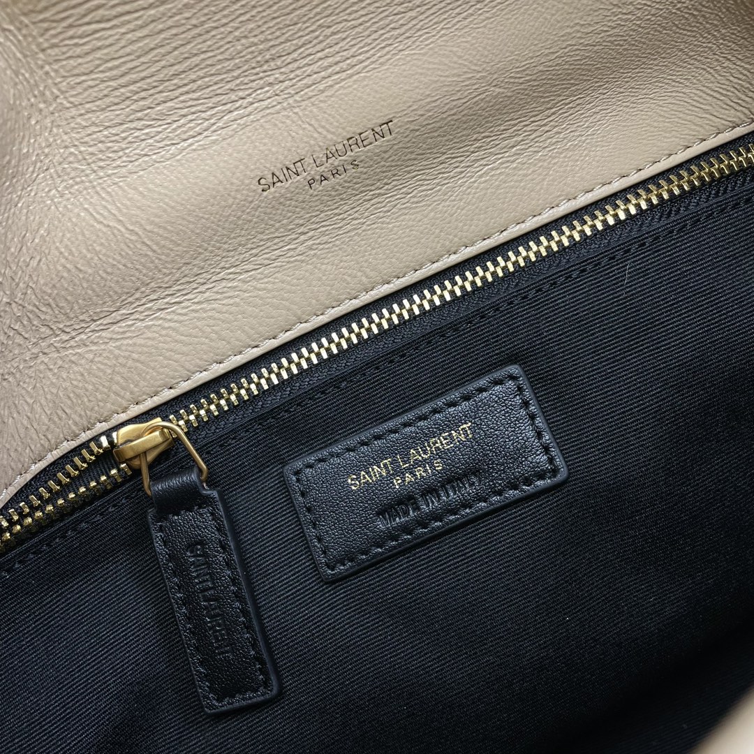 Handbags SAINT LAURENT 577476 size 29x17x11 cm - vstockx