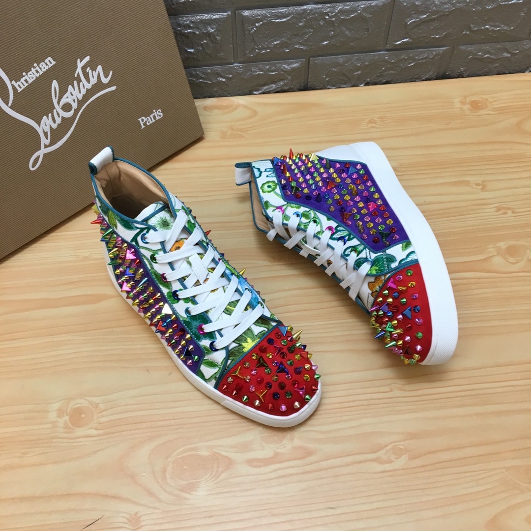 Christian Louboutin Louis Junior Spikes Orlato Flat Sneakers 15 - vstockx