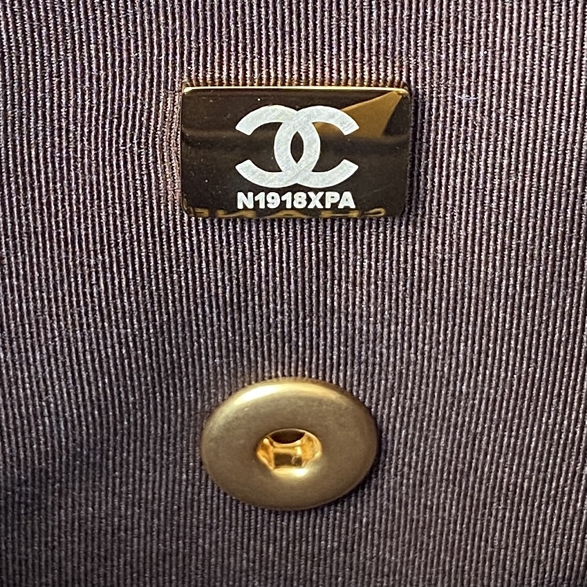 Handbag Chanel AS3393 size 14*22*8 cm - vstockx