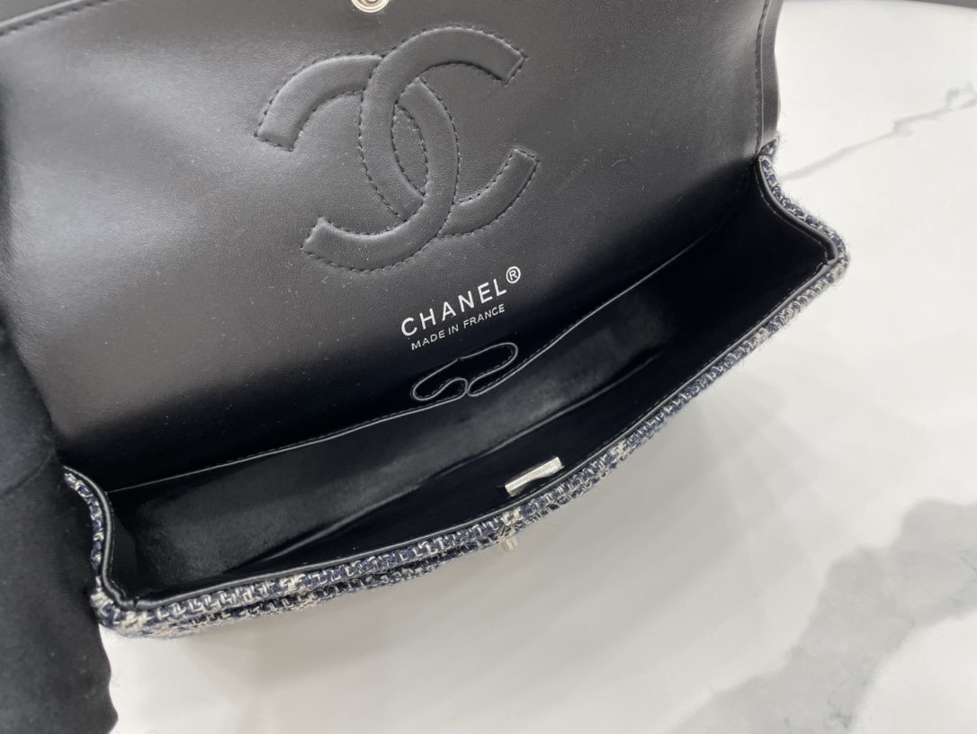 Handbag Chanel size 25 cm - vstockx