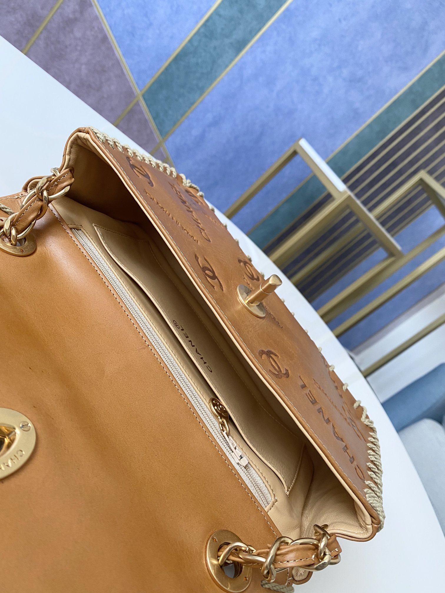 Handbag Chanel 0966 size 25 6 14 cm - vstockx