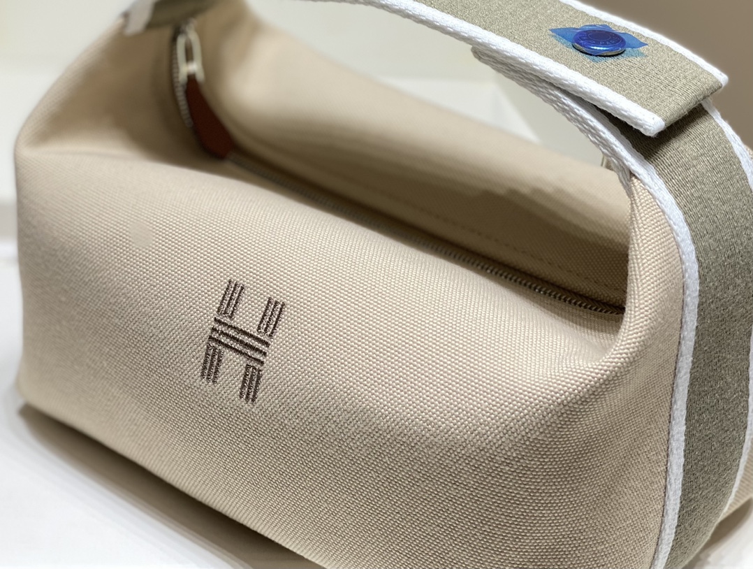 Handbags Hermes  -- size:25*21*14 cm - vstockx
