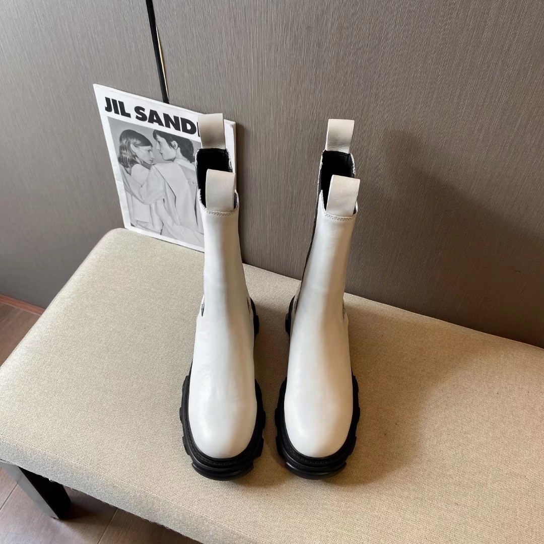 Bottega Veneta Boots 1 - vstockx