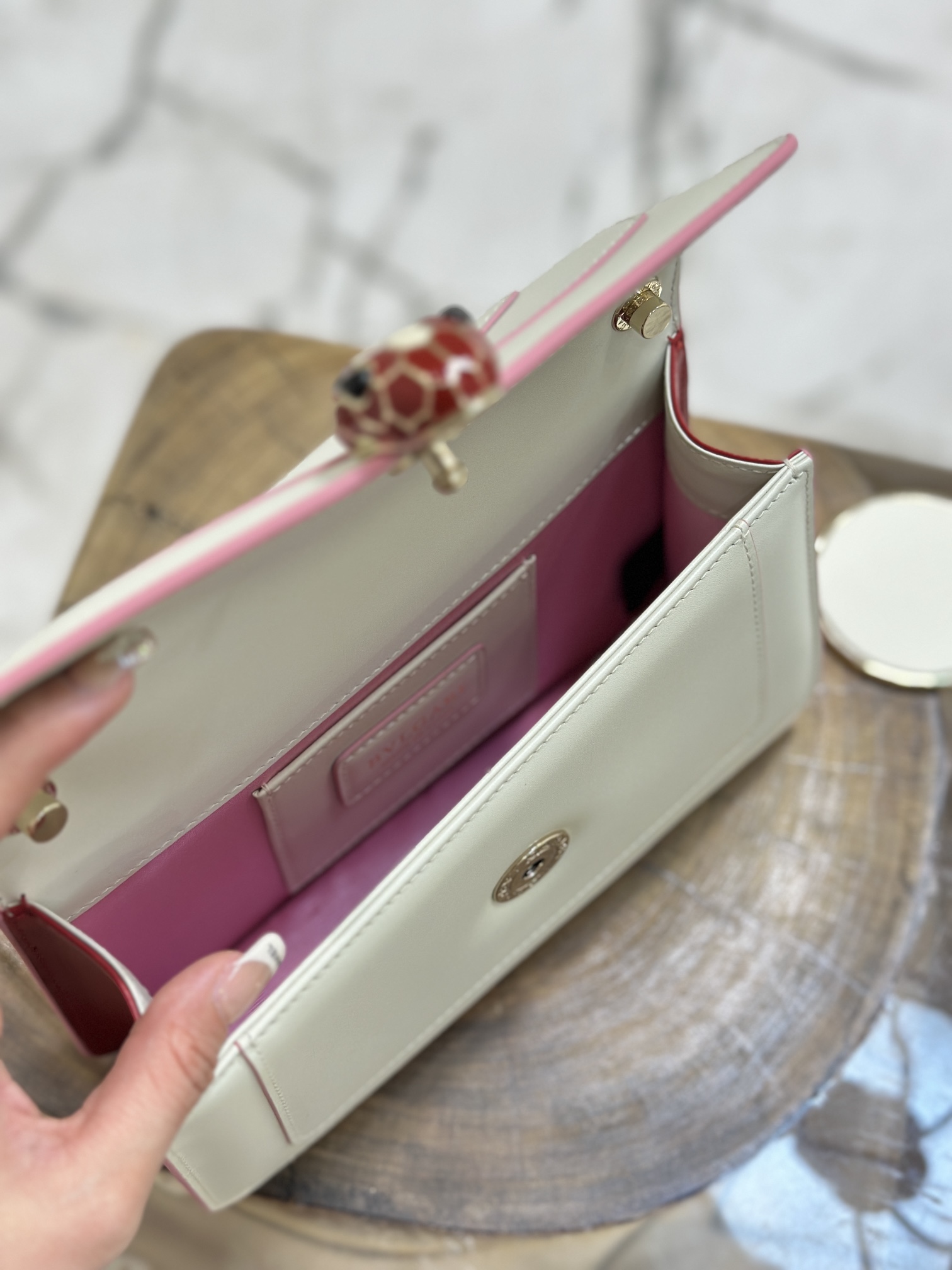 Handbags Bvlgari 38102 size:22*13*5.5 cm - vstockx