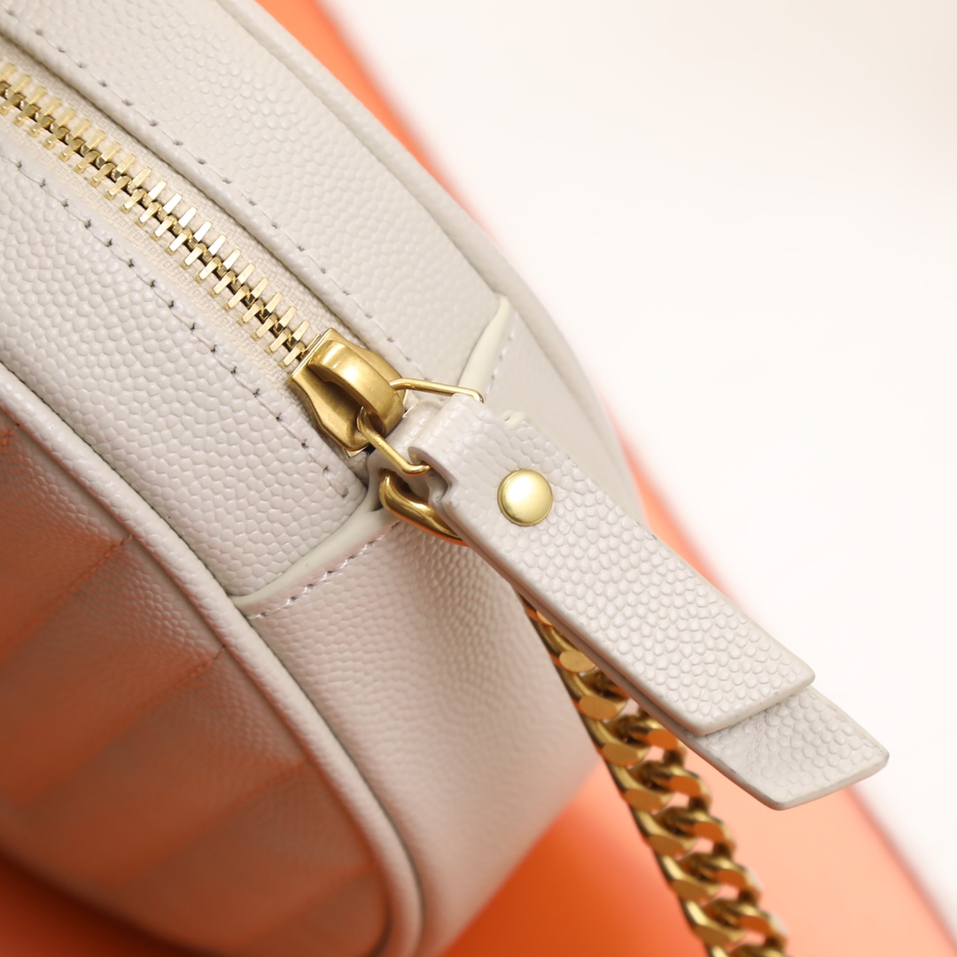 Handbags SAINT LAURENT 610436 size 17x17x5.5 cm - vstockx