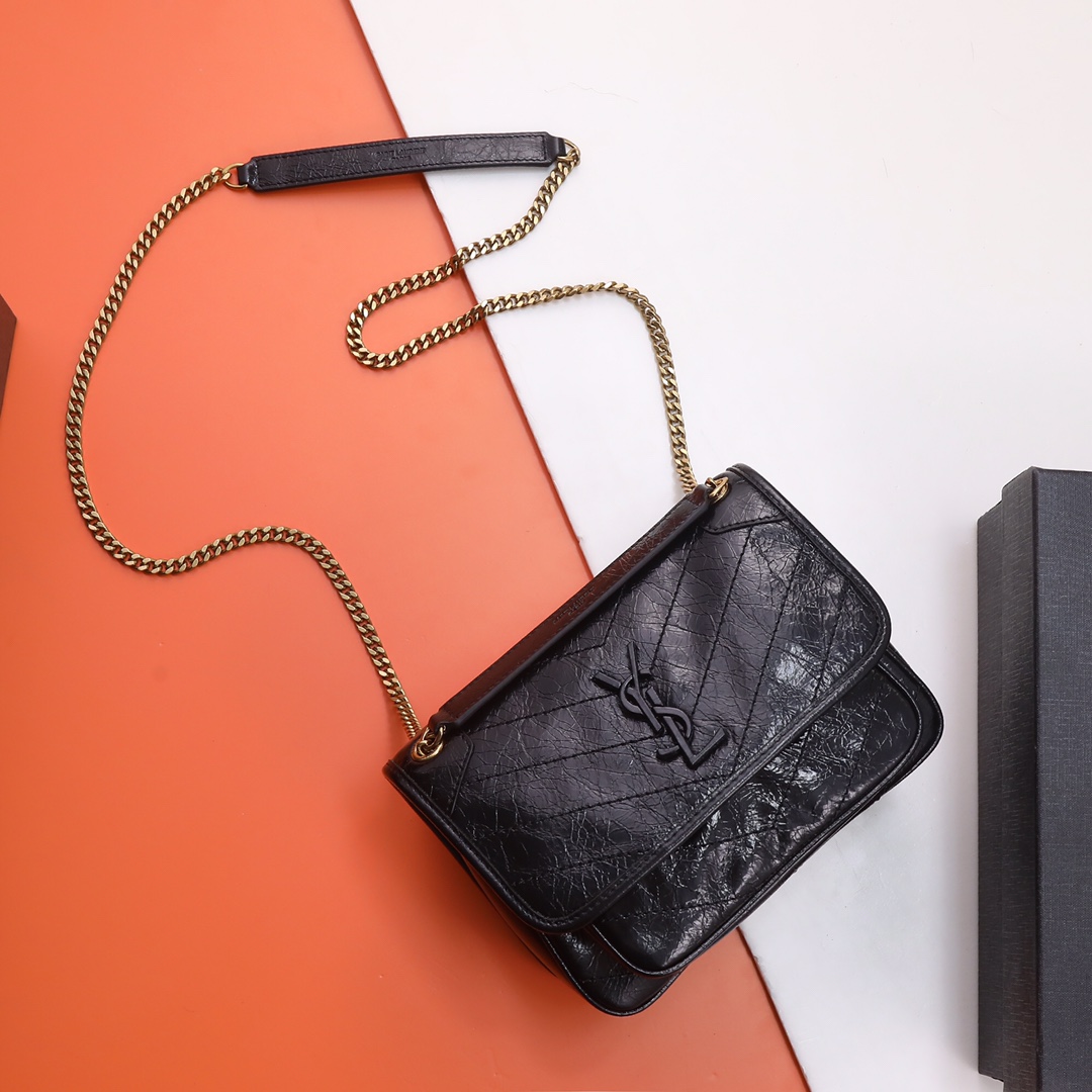 Handbags SAINT LAURENT 533037 size 22x16.5x12 cm - vstockx