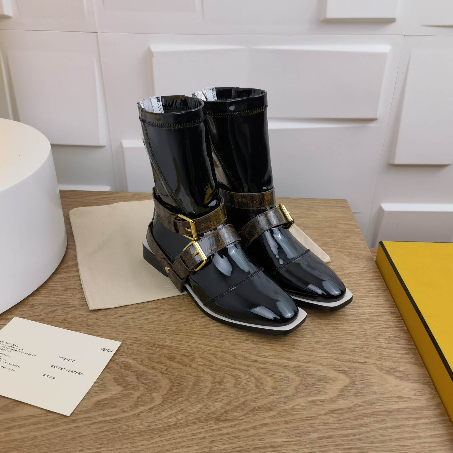 Fendi Boots 6 - vstockx