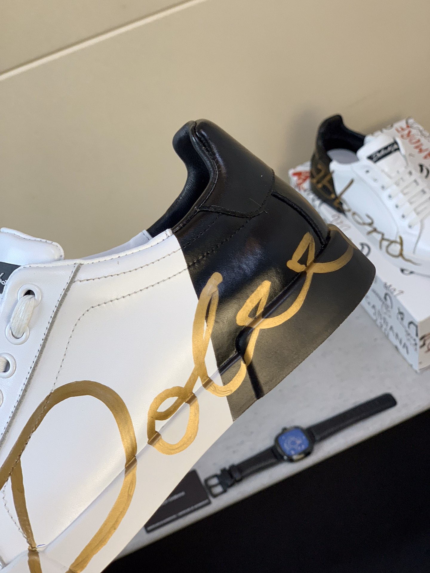 Dolce & Gabbana Low Tops Sneakers 43 - vstockx