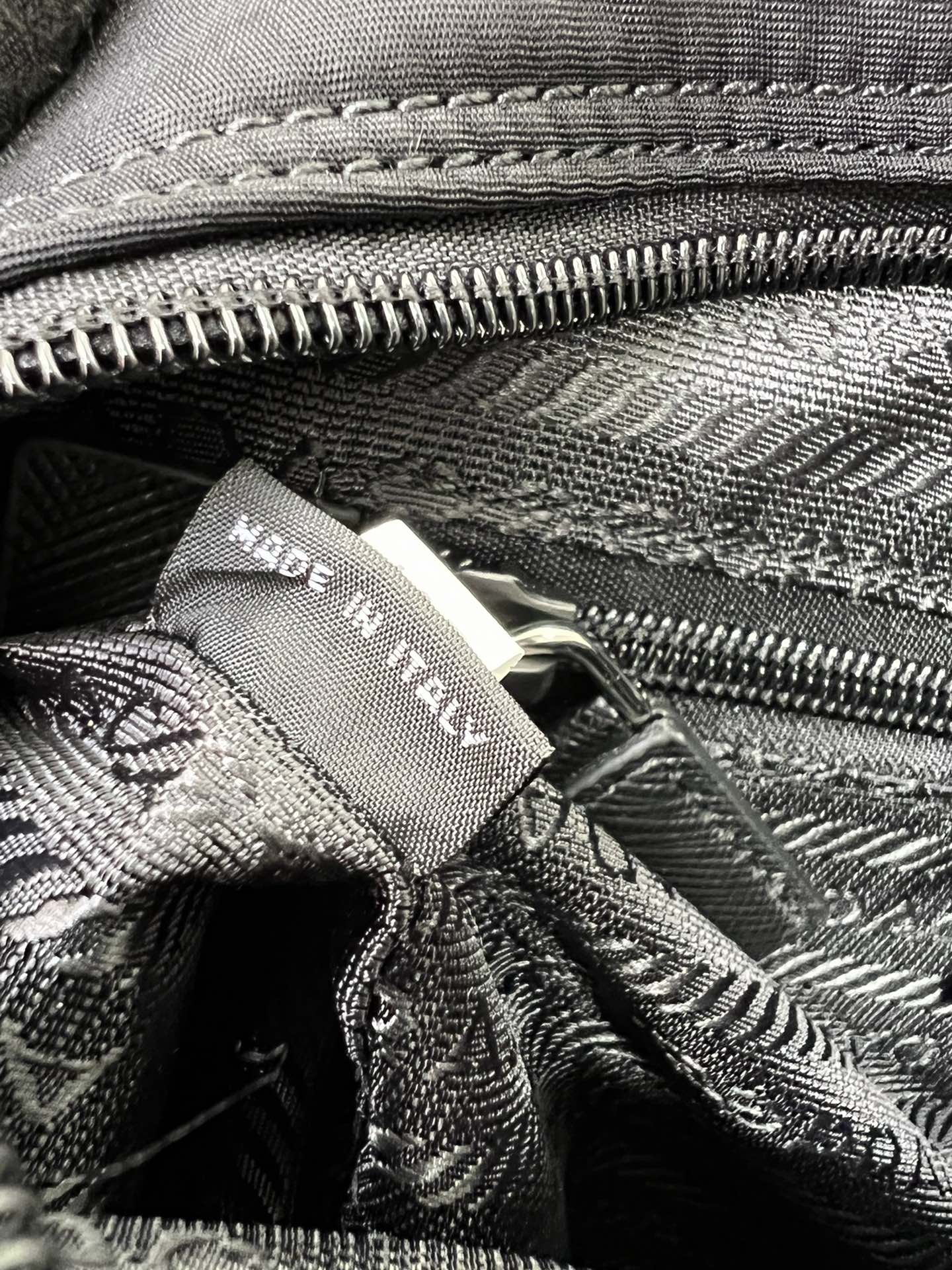 handbags prada 1BC167 23*15*7 - vstockx