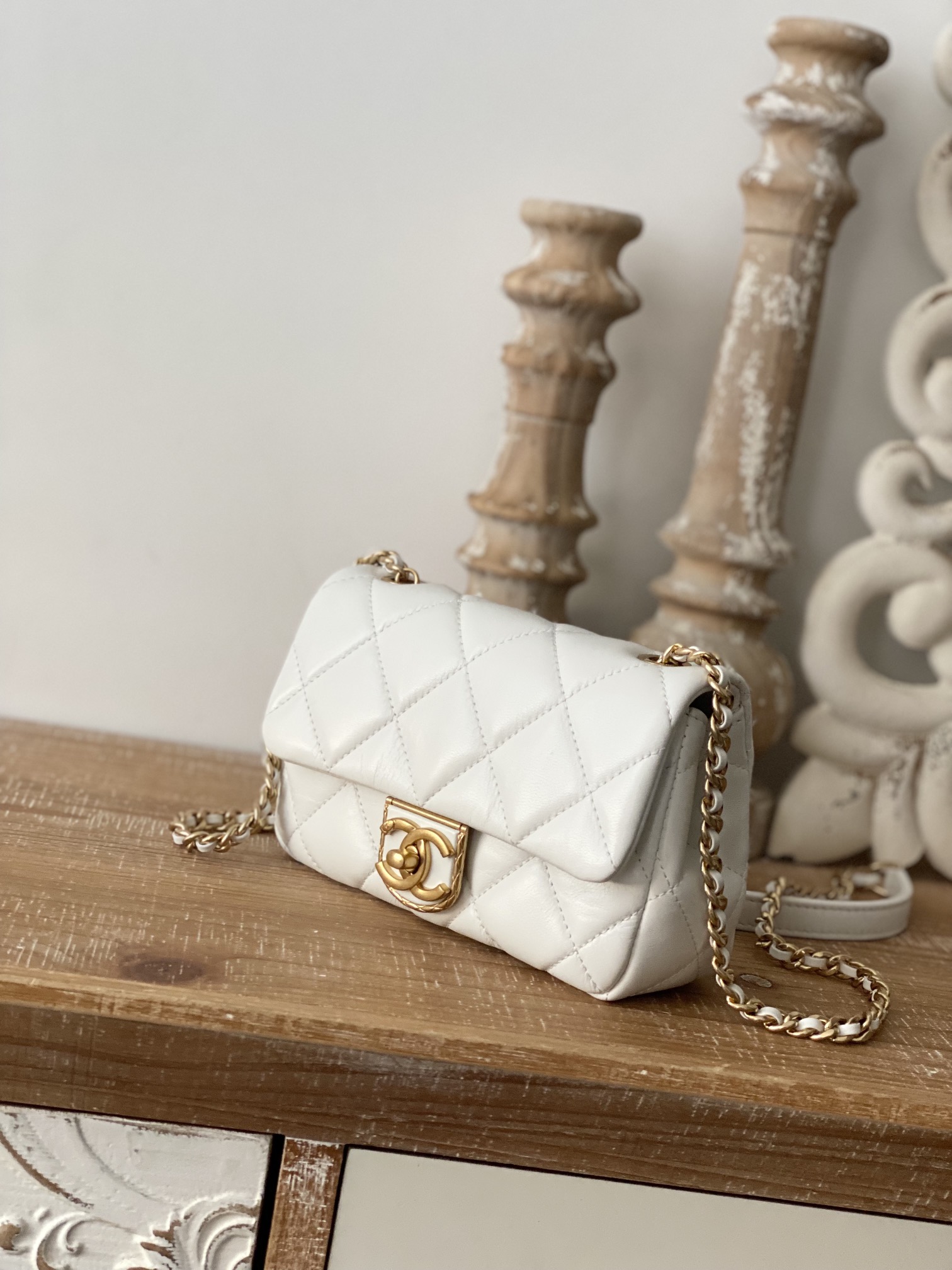 Handbag Chanel 3473 size 13*18*6 cm - vstockx