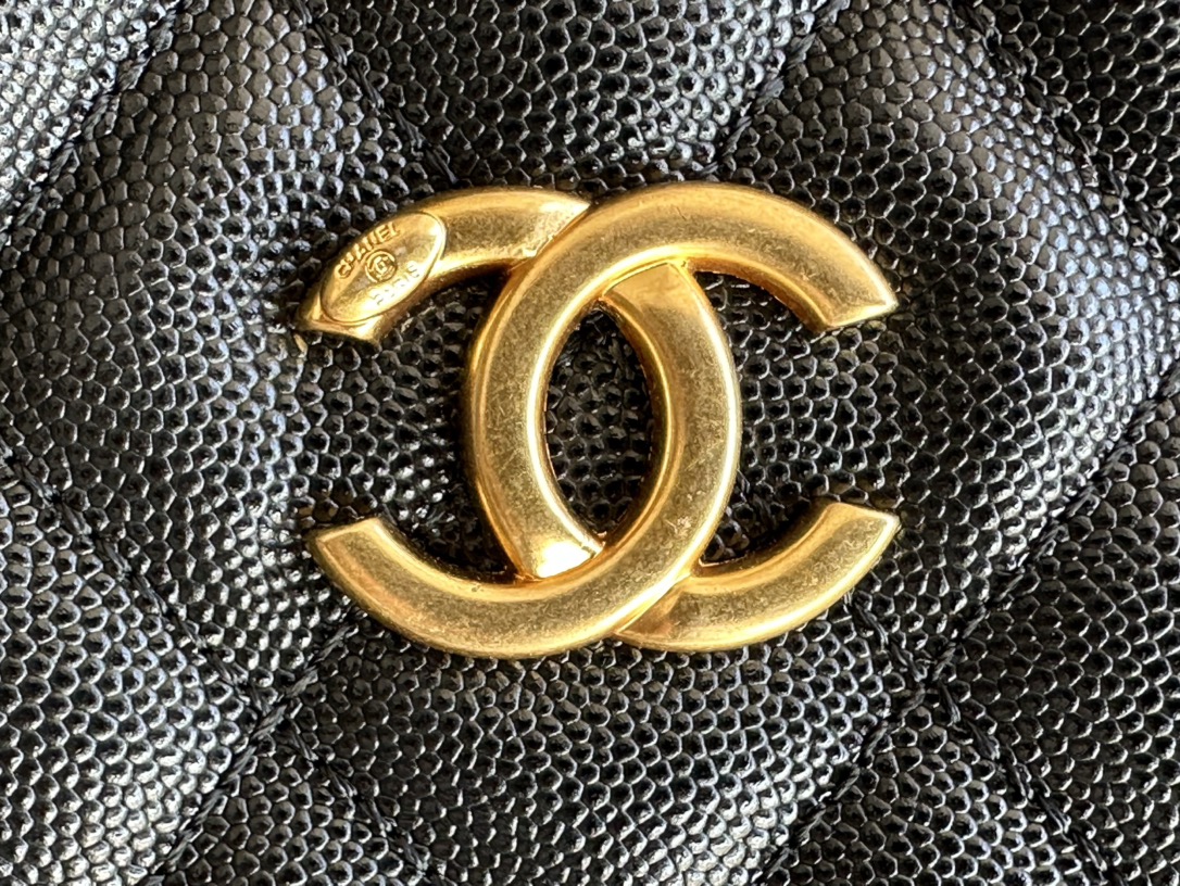 Handbag Chanel A93525 size 36X38X16 CM - vstockx