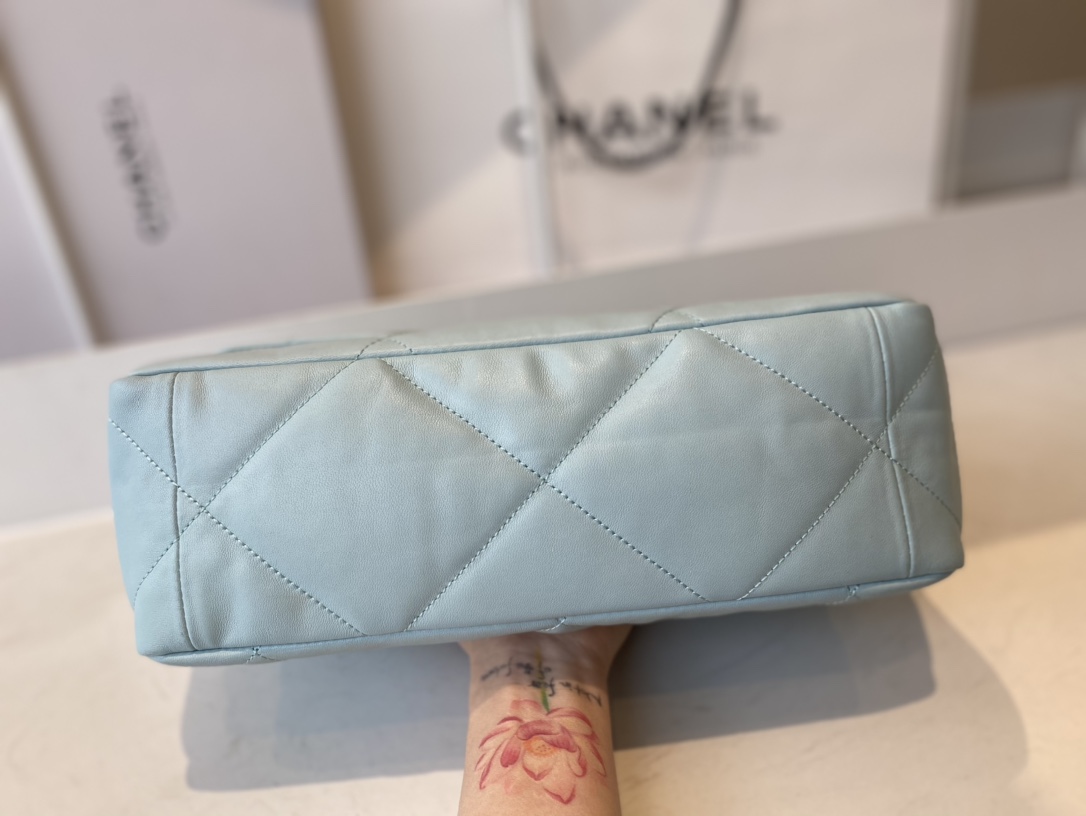 Handbag Chanel AS1161 size 30  20  10 cm - vstockx
