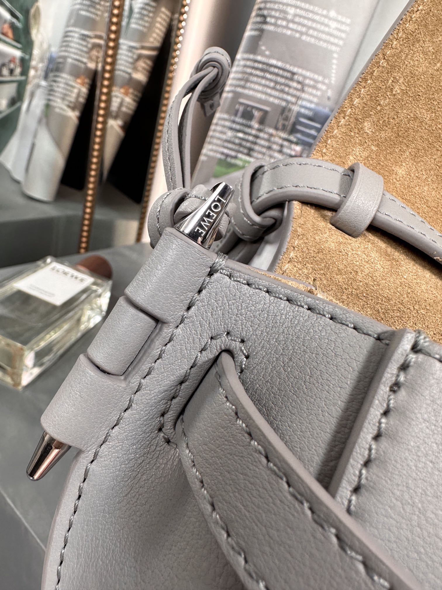 Handbags LOEWE   size:15*12.5*9cm - vstockx