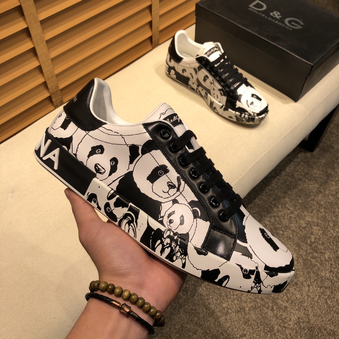 Dolce & Gabbana Low Tops Sneakers 135 - vstockx