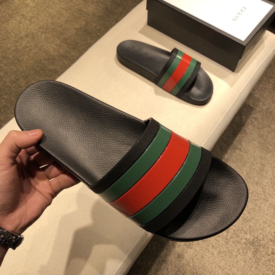 Gucci Slippers 34 - vstockx