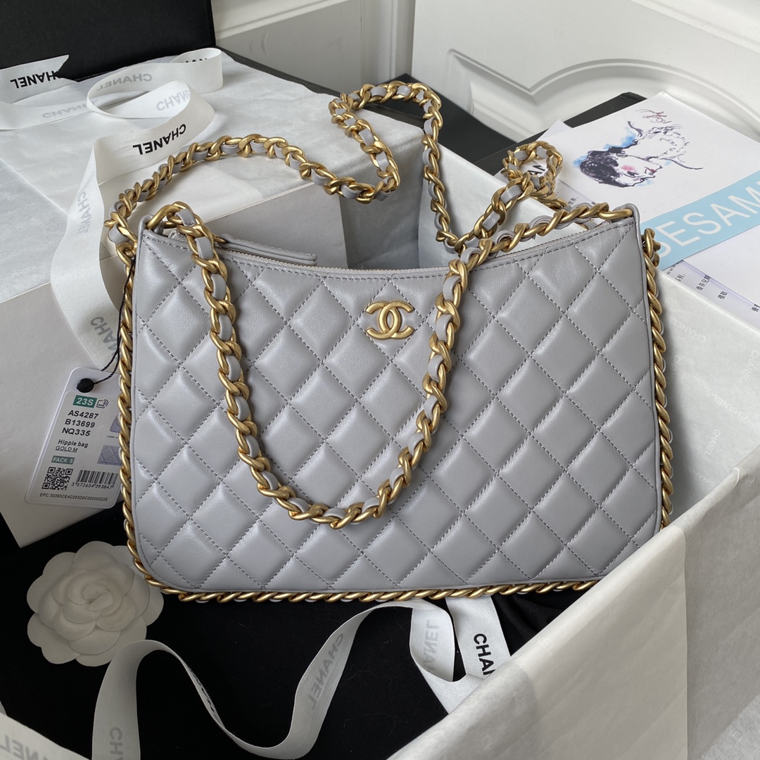 Handbags LOEWE AS4287 size:17.5  28.5  2 cm - vstockx