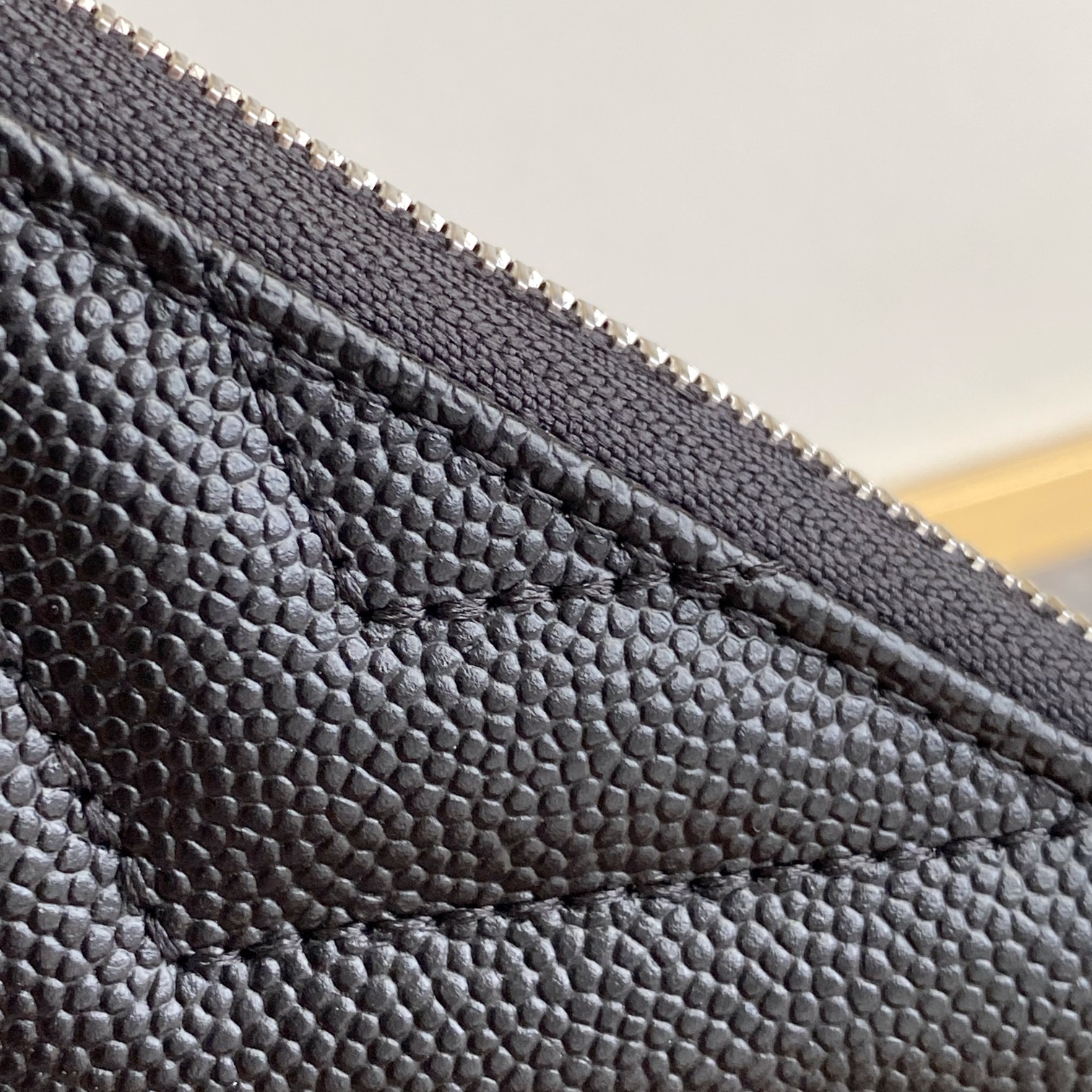 Handbags SAINT LAURENT 438386 size 13x7.5x2 cm - vstockx