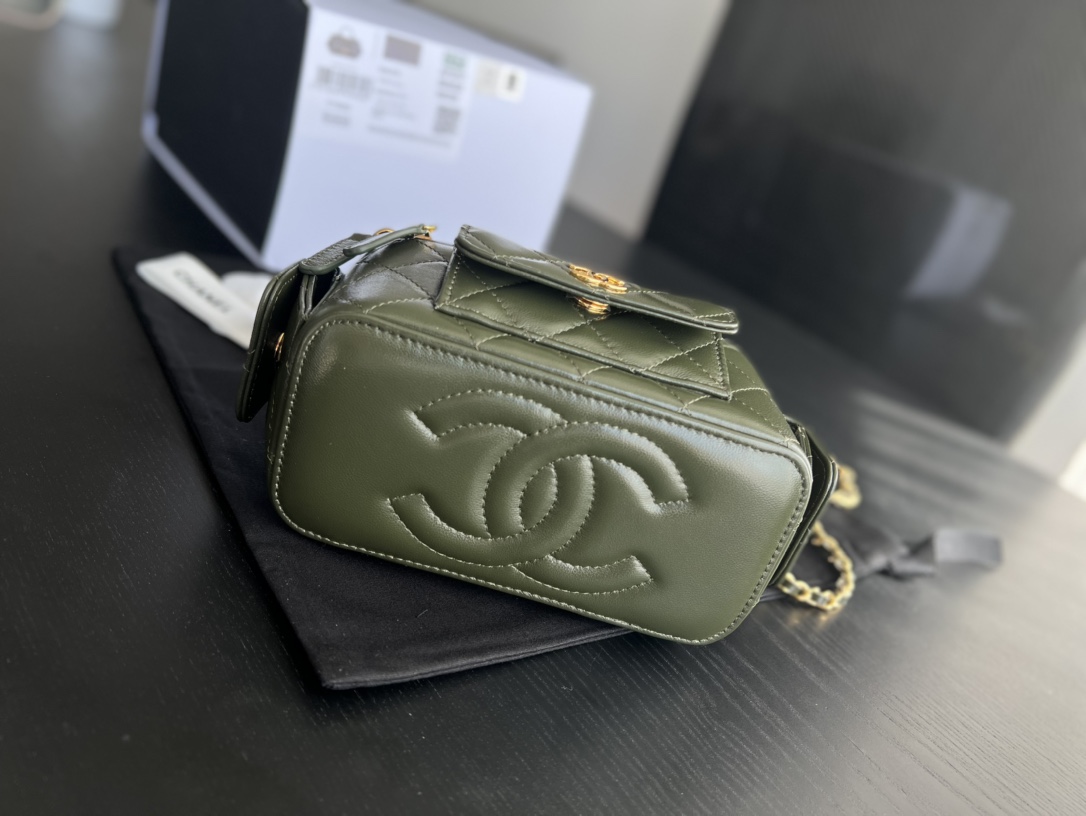 Handbag Chanel AP3017 size 17cm10cmx8 cm - vstockx
