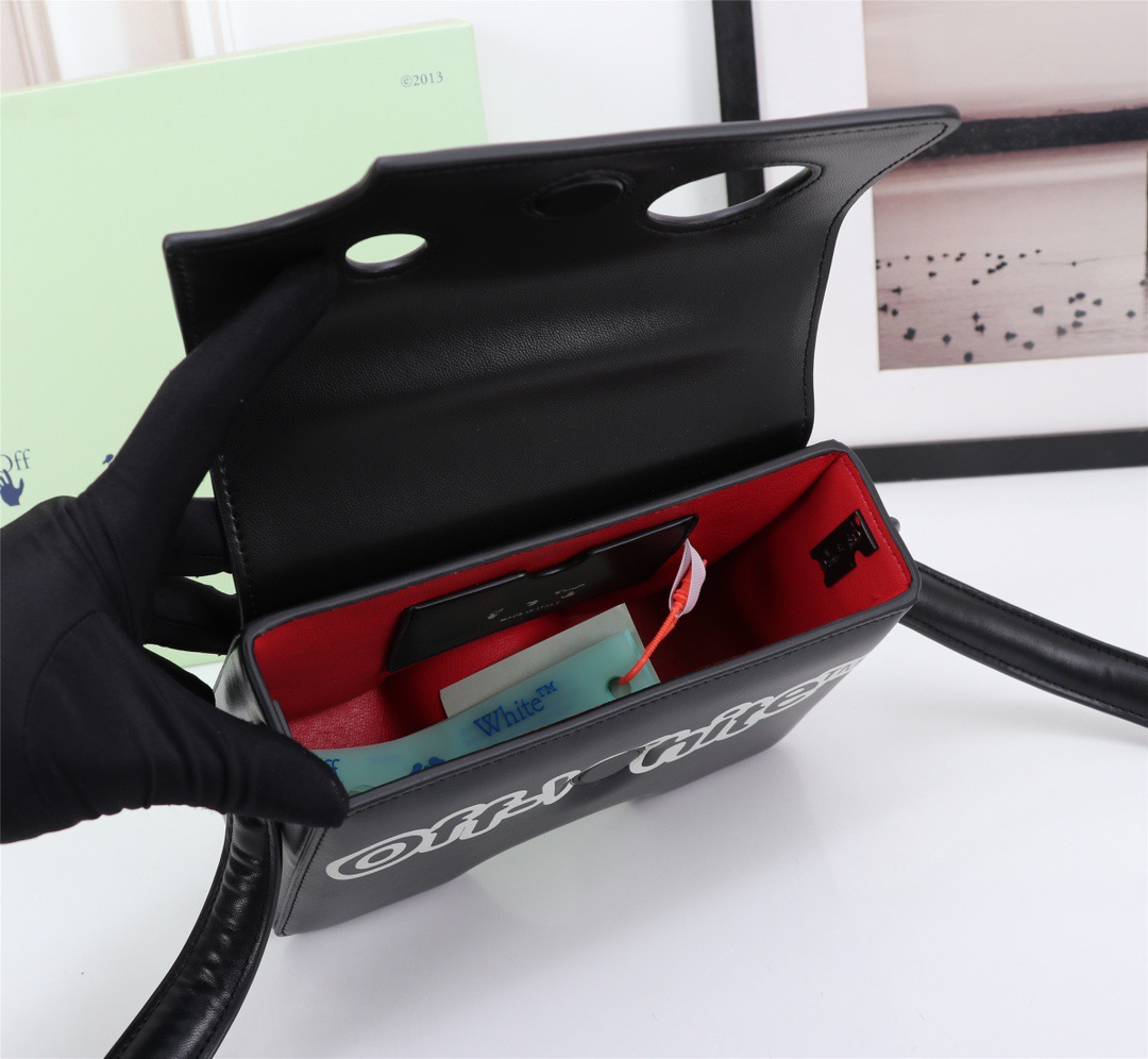 handbags OFF-White 579  6885970  size:22*16*8cm - vstockx