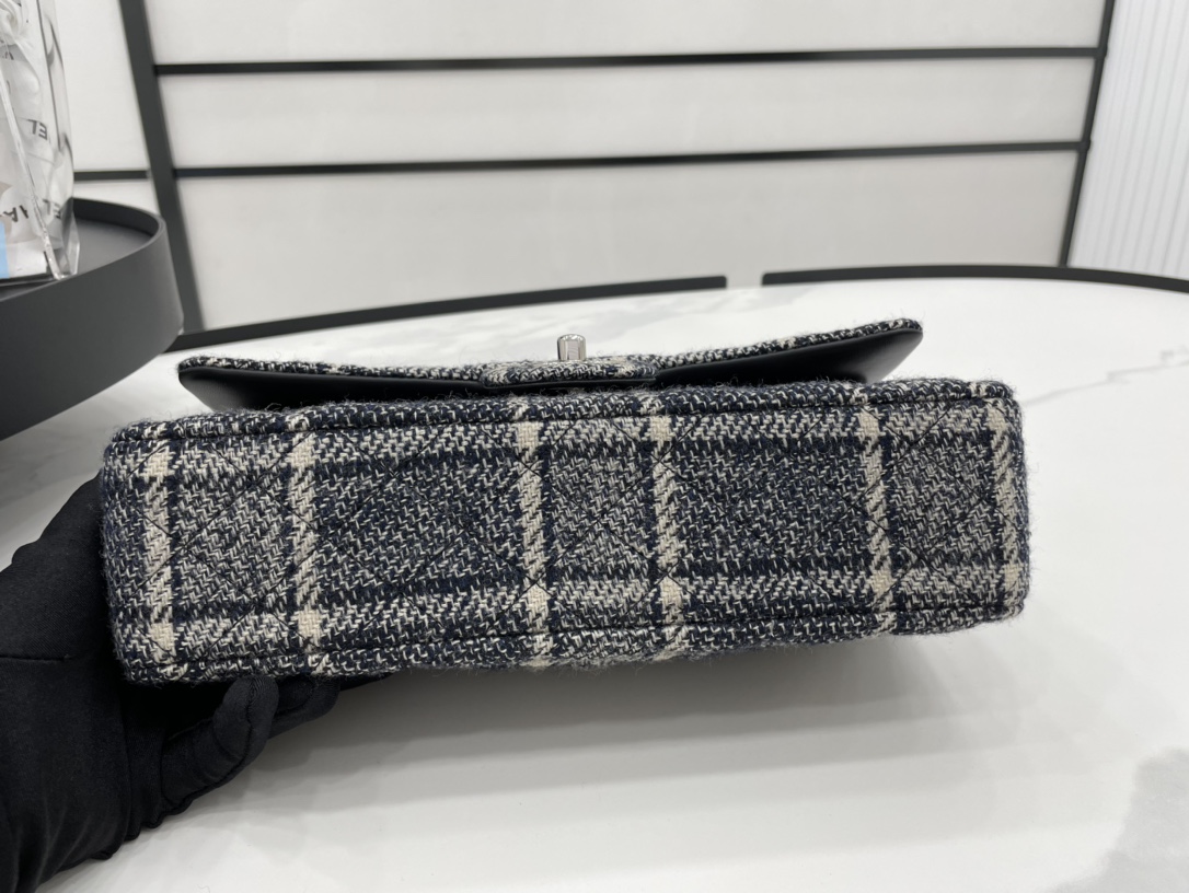 Handbag Chanel size 25 cm - vstockx